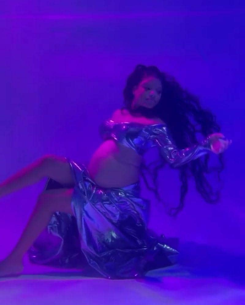 Instagram.com/hallebailey